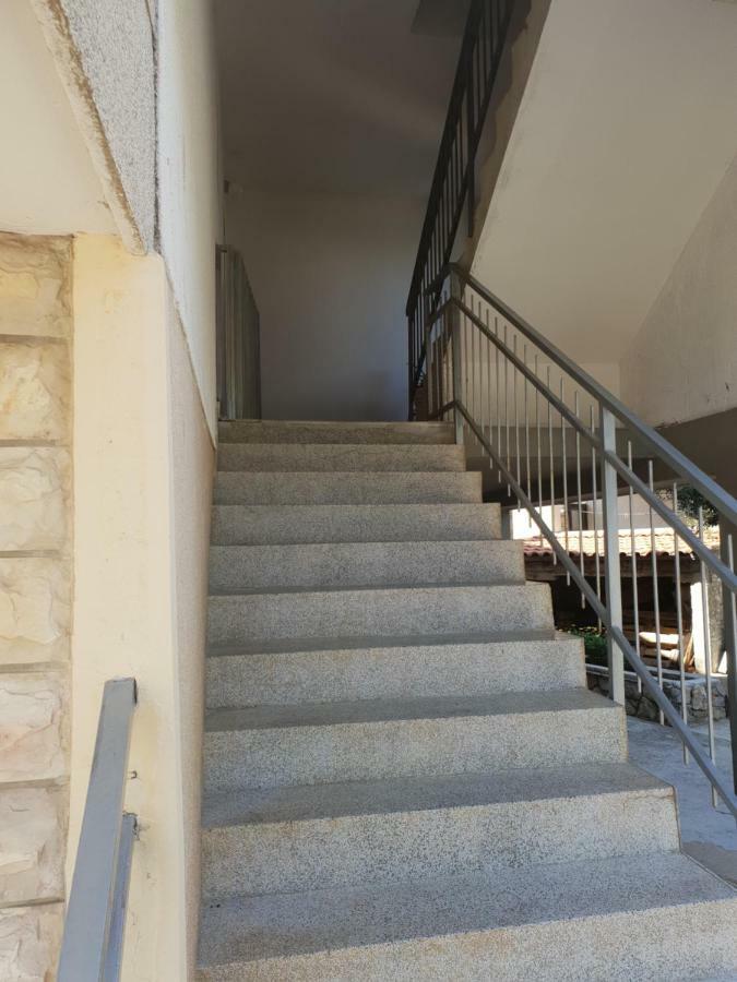 Apartments Petrovic Pirovac Exterior photo